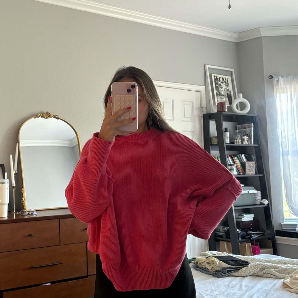 Pink Free people sweater size medium